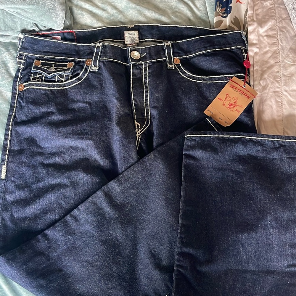 NWT- Big and Tall- inseam 34” RICKY SUPER T- True Religion Jeans. Sz 44